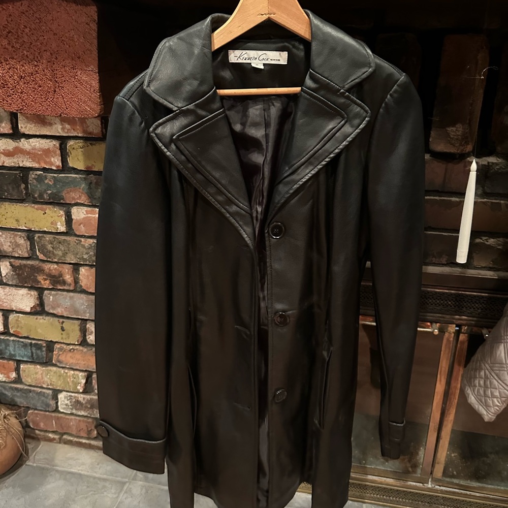 Medium womens Black long faux leather jacket